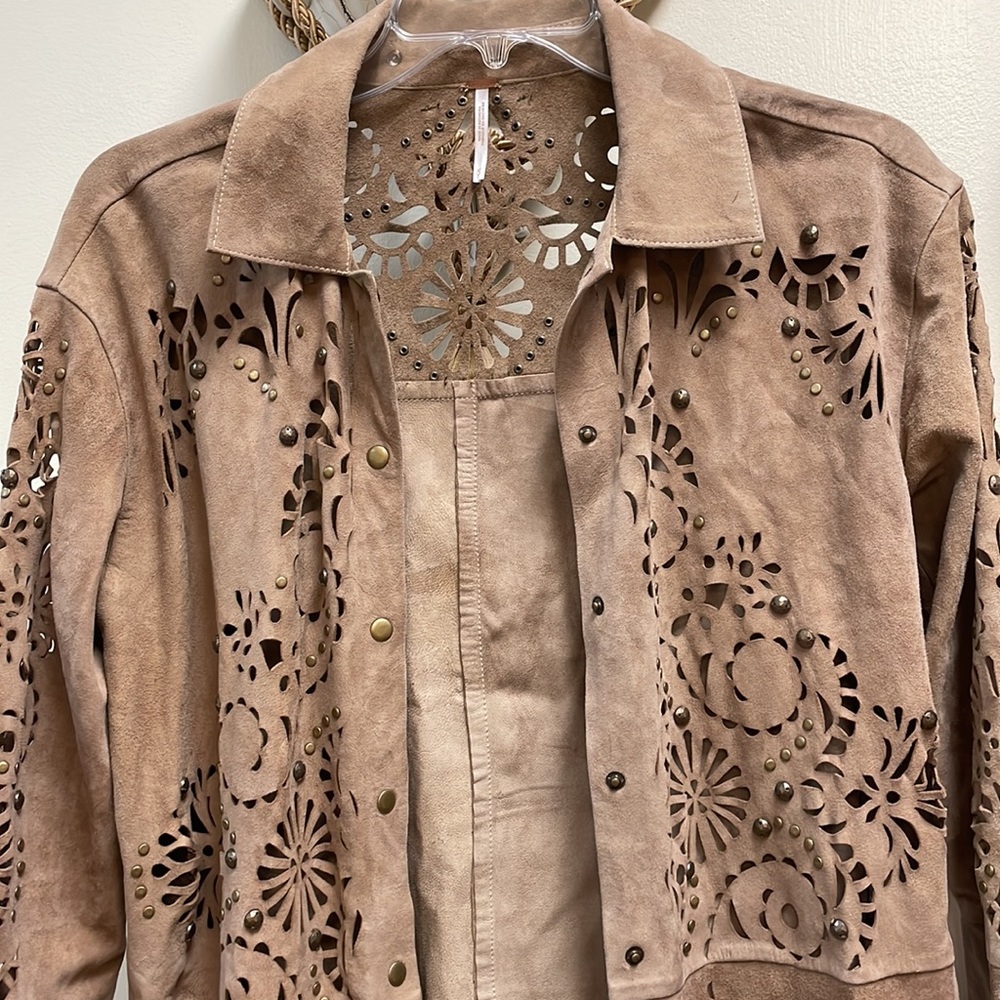 New Women’s Bali Star Studded Suede Top By Free People!!🔥🔥🔥 - Picture 7 of 13